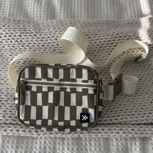 Thread & Supply Green and White Crossbody Bag